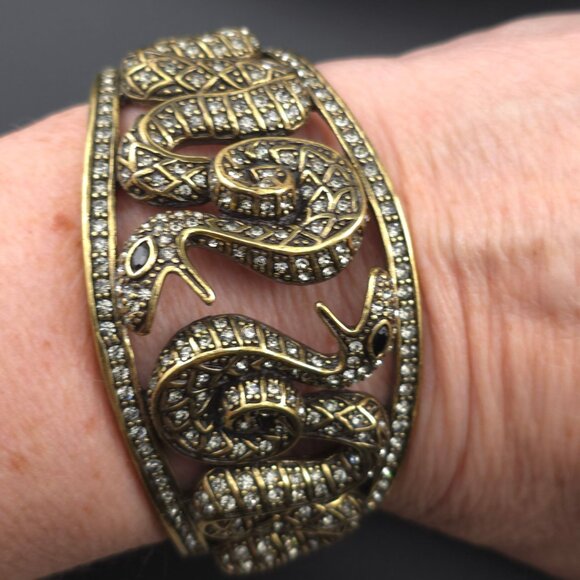 Heidi Daus Double Dragon Snake Clamper Gold-Tone Rhinestones Hinged Bracelet - Picture 8 of 12
